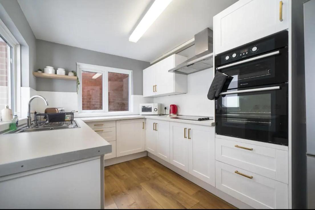 Cosy 2 Bedroom Town House Close To City Centre Belfast Exterior photo