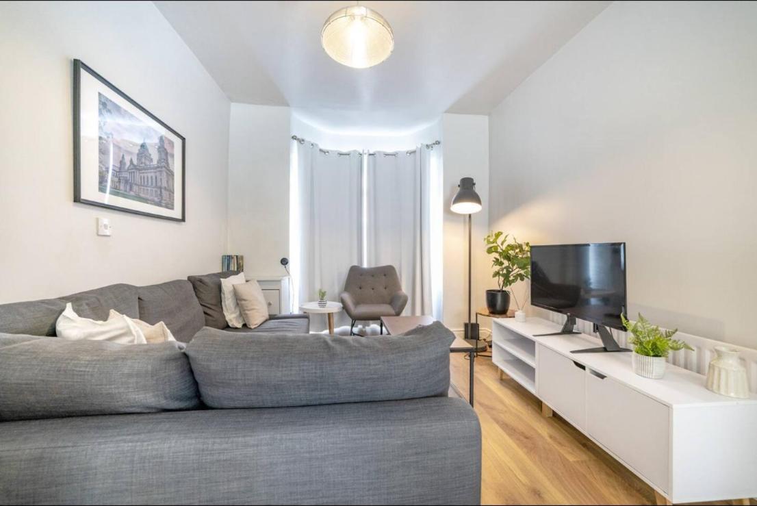 Cosy 2 Bedroom Town House Close To City Centre Belfast Exterior photo